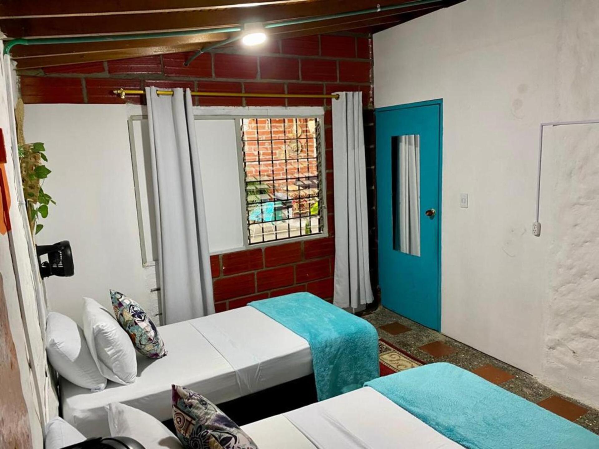 Albergue Spring *
